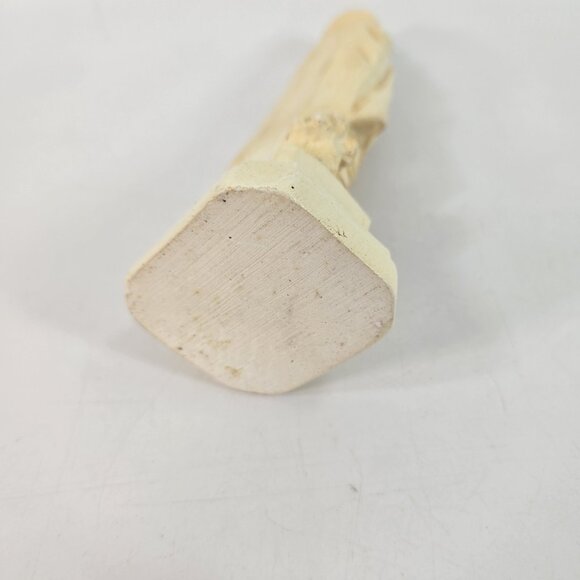 St Kateri Tekakwitha Vintage Figurine Statuette - Picture 4 of 7